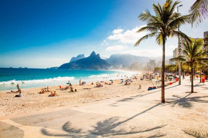 Palms,And,Two,Brothers,Mountain,On,Ipanema,Beach,In,Rio