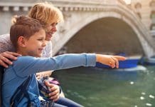Viagens multigeracionais com roteiros para busca de origens